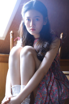 女大学生自我奖励的视频